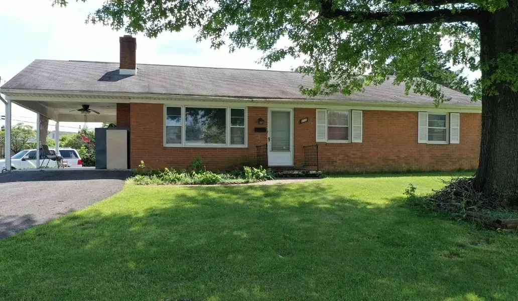 Noland Dr, Hagerstown, MD 21740