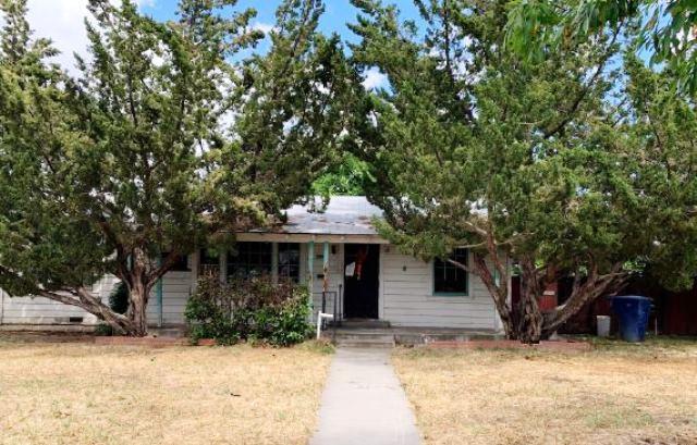 Greenwood Ave, Sanger, CA 93657