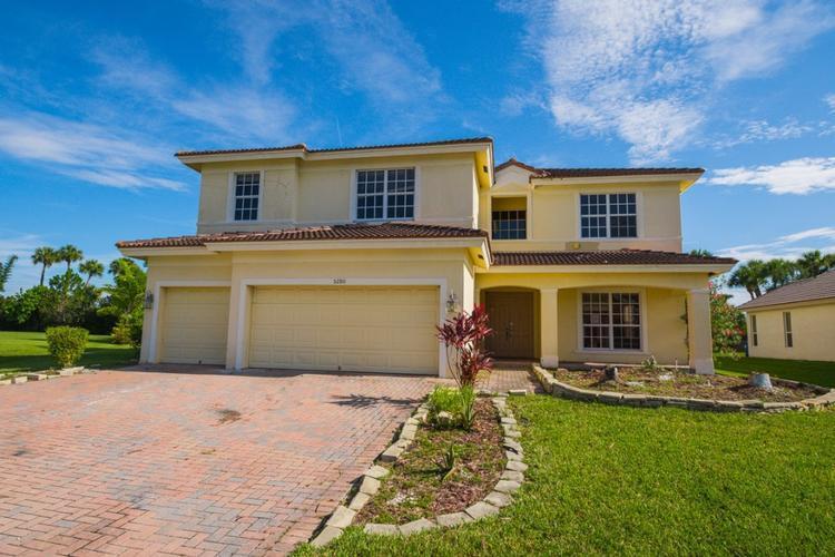 Sapphire Ln Sw, Vero Beach, FL 32968