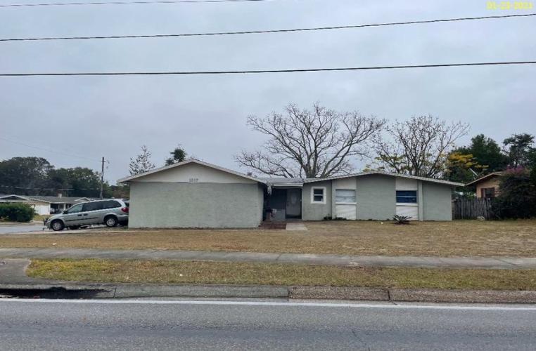 N Powers Dr, Orlando, FL 32818