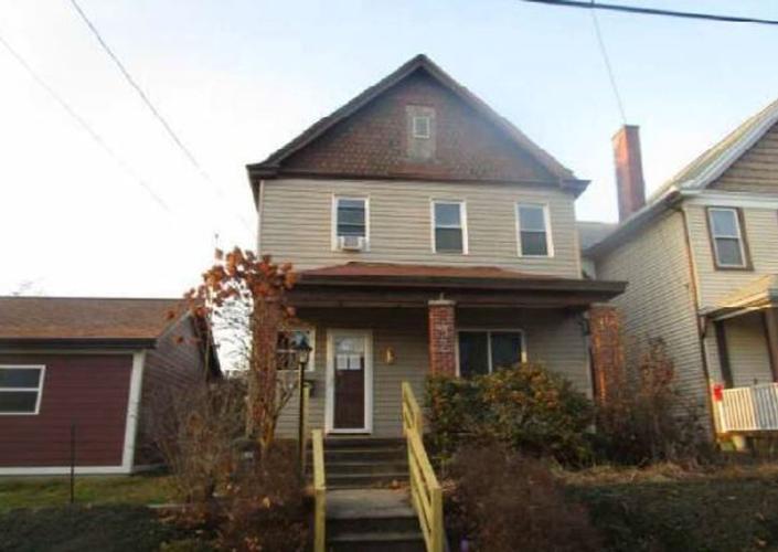 5th St, New Brighton, PA 15066