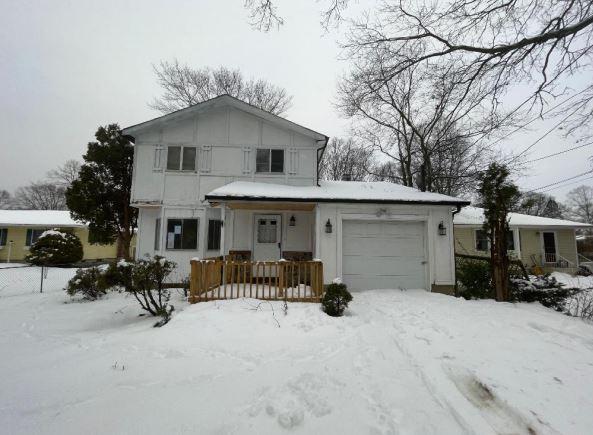 Moriches Middle Island Rd, Shirley, NY 11967