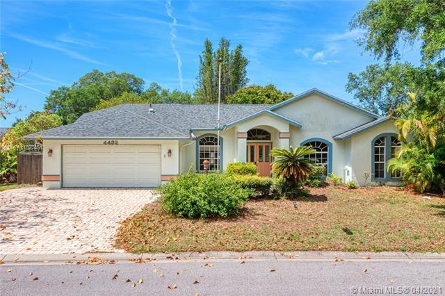 Greenfield Ave, Sarasota, FL 34233