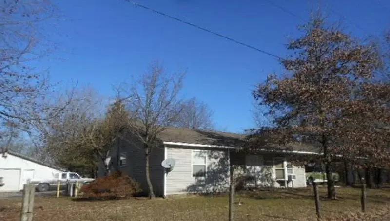 Country Cv, Benton, MO 63736