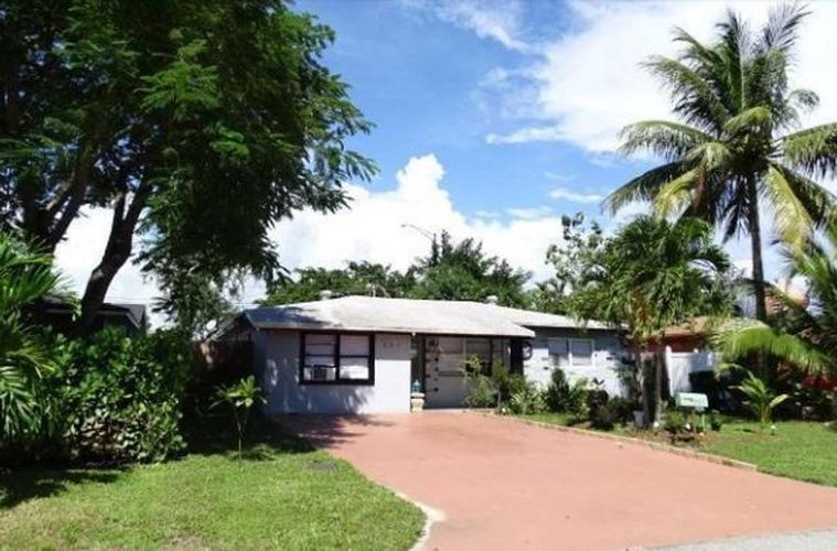 Ne 49th St, Fort Lauderdale, FL 33334