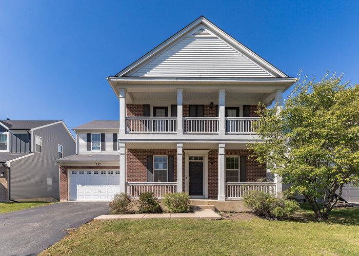 Bonaventure Dr, Oswego, IL 60543
