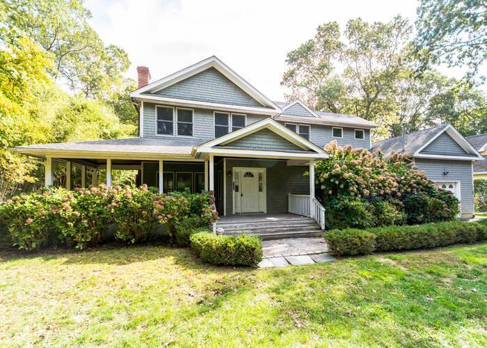 Accabonac Rd, East Hampton, NY 11937