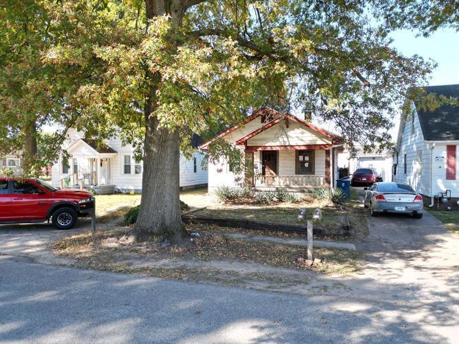 S 26th St, Terre Haute, IN 47803