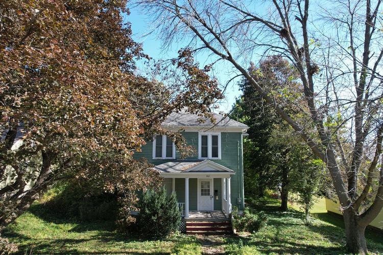 S Vine St, West Union, IA 52175