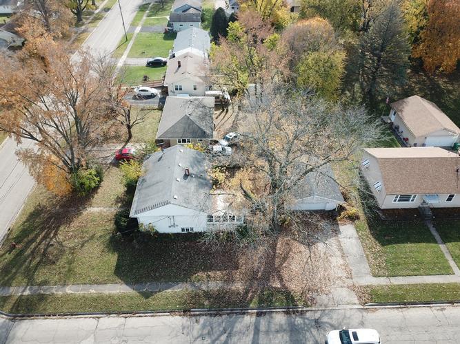 N Madison St, Woodstock, IL 60098