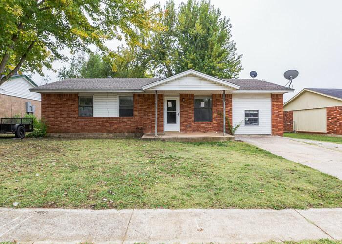 Holsey Dr, Noble, OK 73068