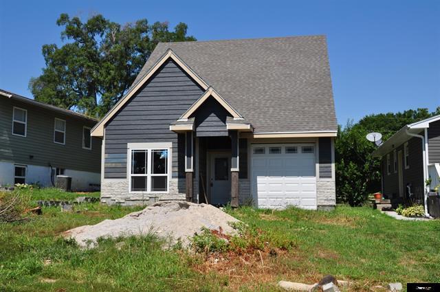 Laurel Ave, Omaha, NE 68111