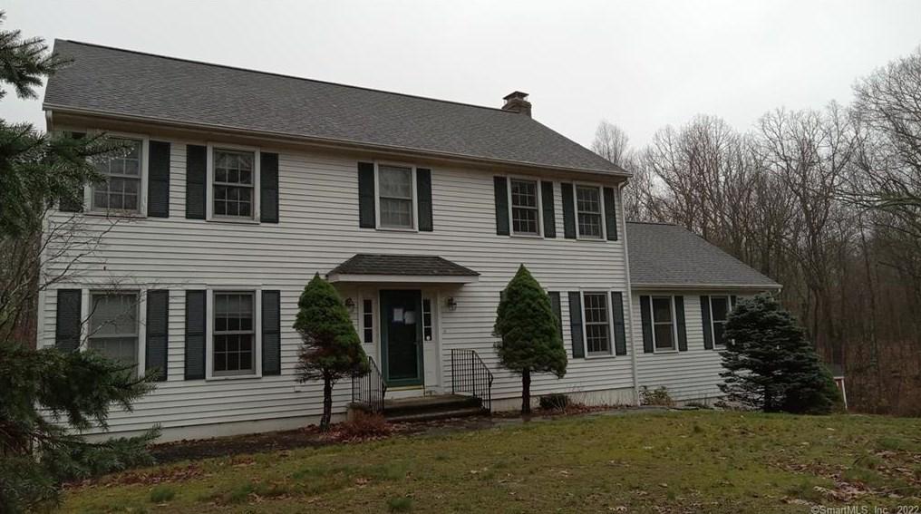 Kelly Ct, Sandy Hook, CT 06482