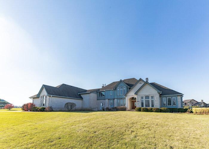 S Doolittle Dr, Monee, IL 60449
