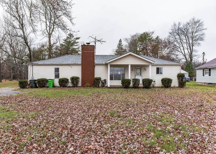 N Cleveland Ave, Mogadore, OH 44260