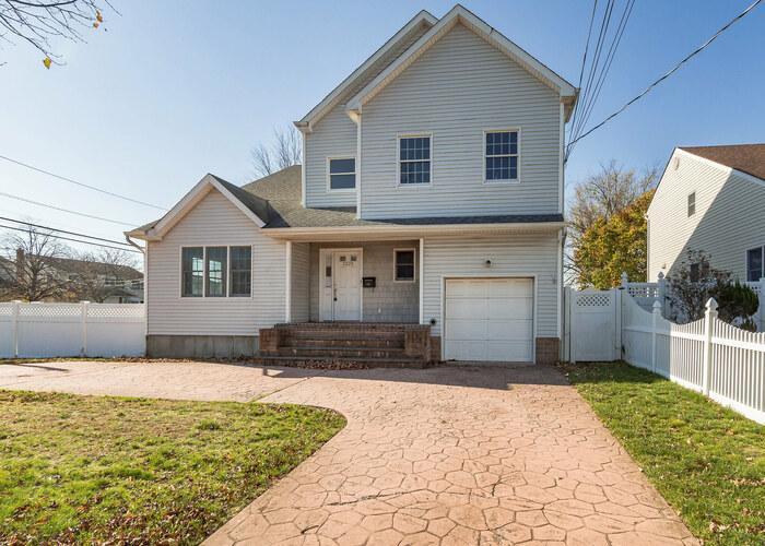 Eastern Pkwy, Baldwin, NY 11510
