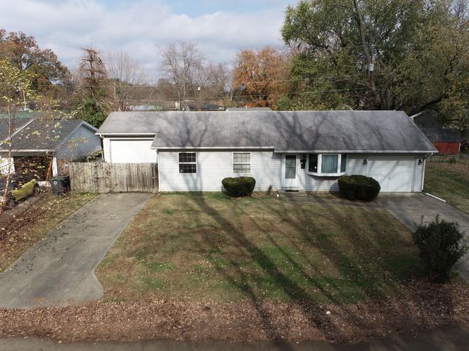 Coker Ave, Evansville, IN 47714