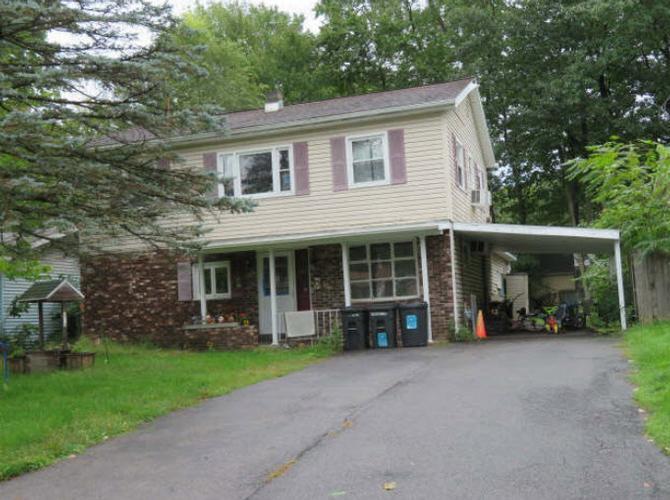 Gifford Rd, Schenectady, NY 12304