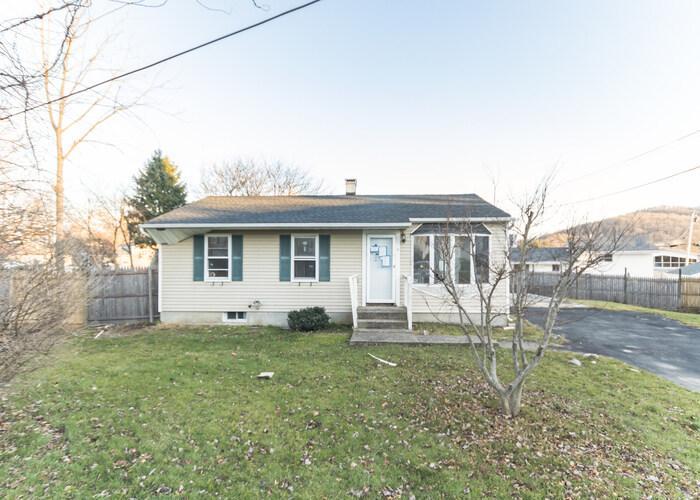 Essex Rd, Fishkill, NY 12524