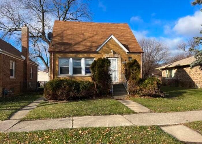 S Edbrooke Ave, Riverdale, IL 60827