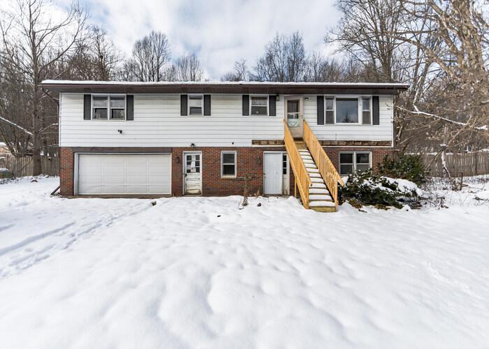 W Dead Creek Rd, Baldwinsville, NY 13027
