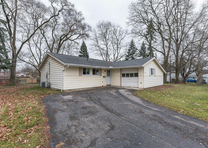 Randy Rd, Bedford, OH 44146