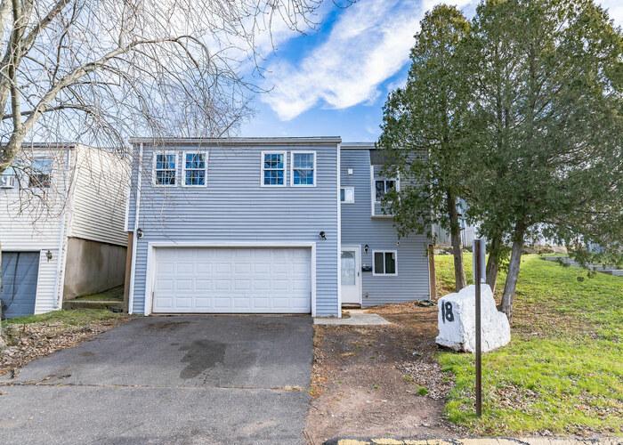 Afton Ter, Middletown, CT 06457