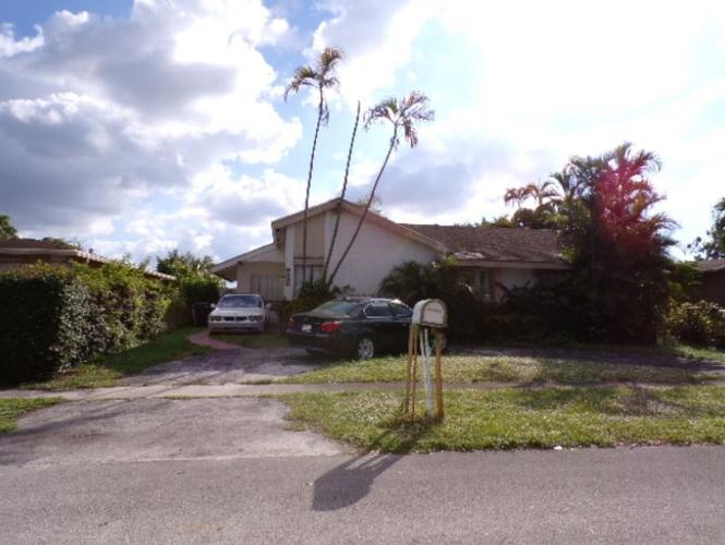 Sw 3rd St, North Lauderdale, FL 33068