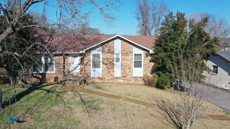 Rainer Dr, Old Hickory, TN 37138