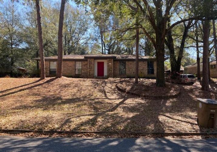 Old Dobbin Dr E, Mobile, AL 36695