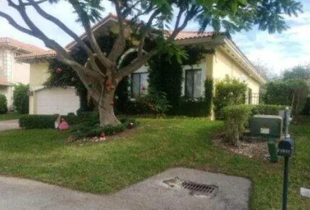 Sw 77th Ct, Cutler Bay, FL 33157