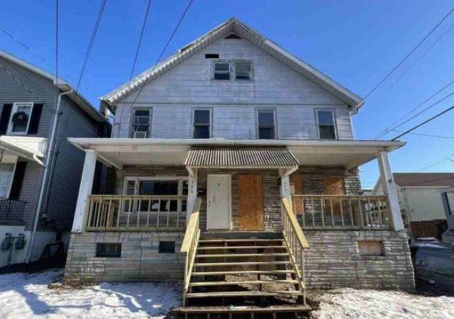 New Grove St, Wilkes Barre, PA 18702
