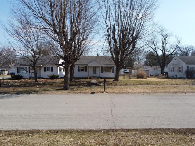 S 6th St, Terre Haute, IN 47802