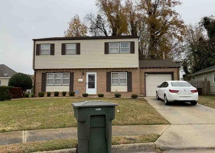 Hatton Cir, Hampton, VA 23666