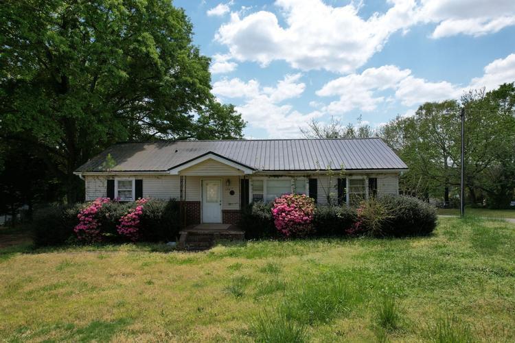 Newton Hill Rd, Pickens, SC 29671