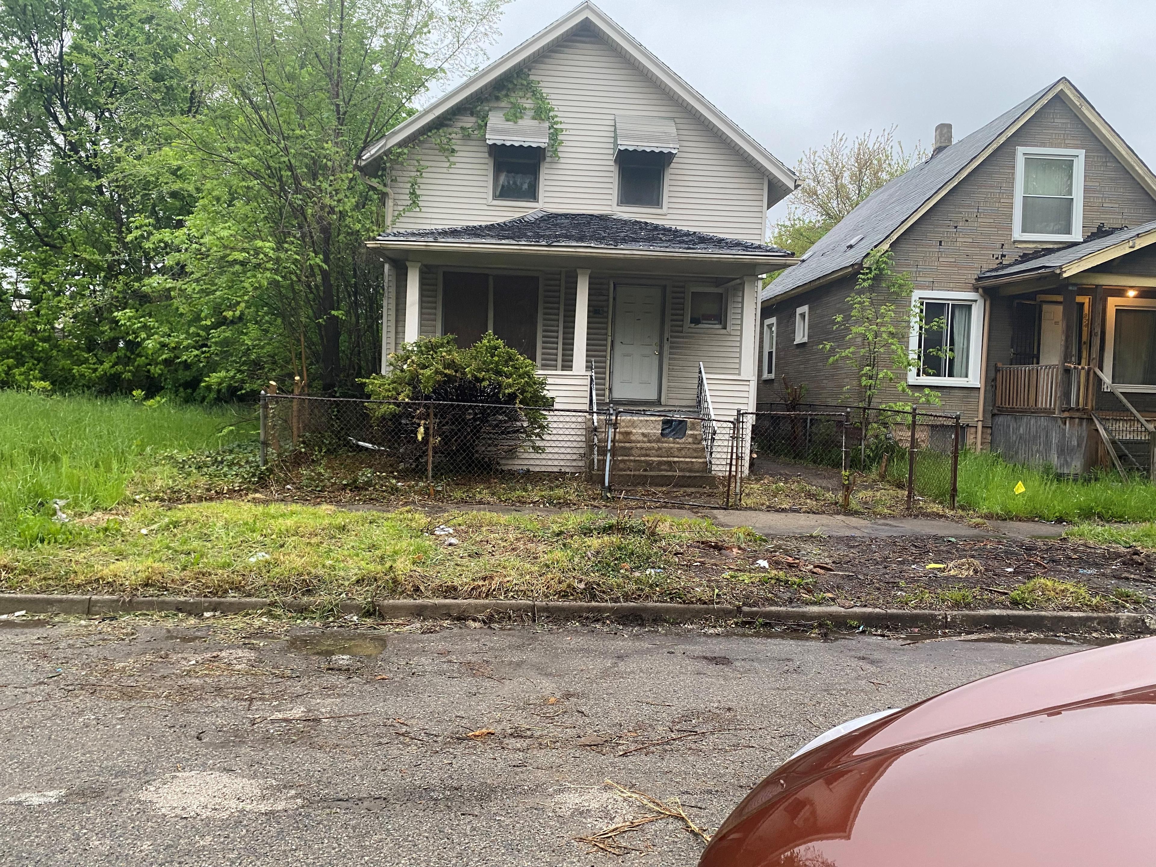 Highland St, Highland Park, MI 48203