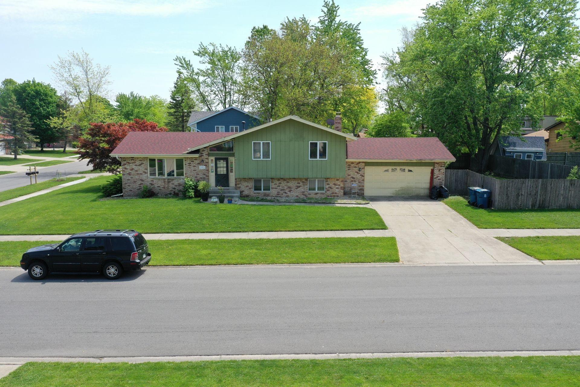 Venice Dr, Schererville, IN 46375