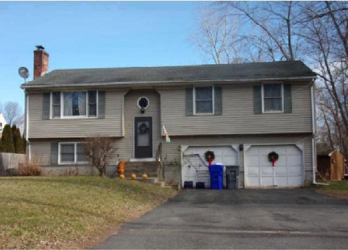 First Ave, Enfield, CT 06082
