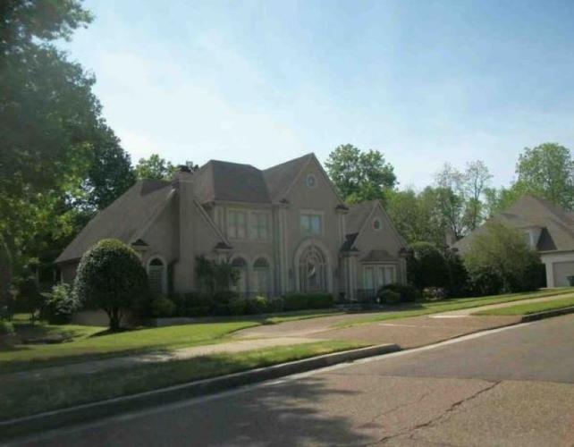 Lennox Dr, Germantown, TN 38138