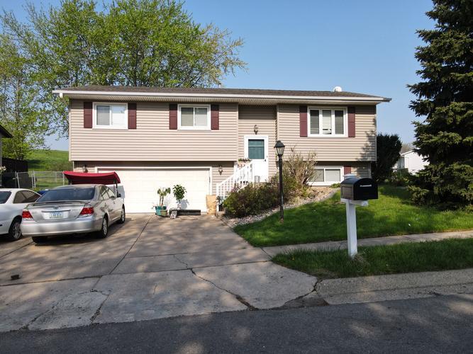 Marjorie Cir, Dubuque, IA 52002