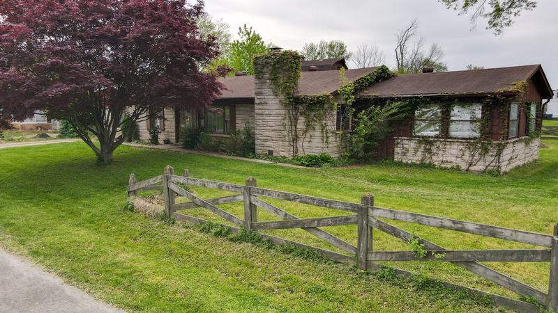 Railroad Ave, Louisville, KY 40258