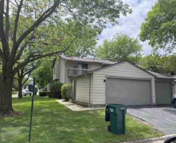 Harding Ct, Vernon Hills, IL 60061