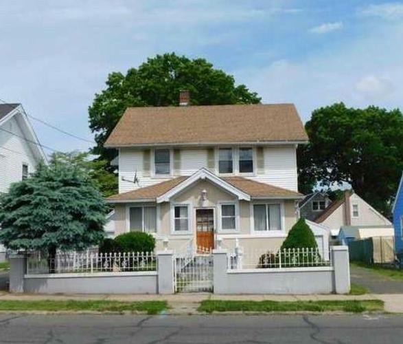 Summit St, Bridgeport, CT 06606