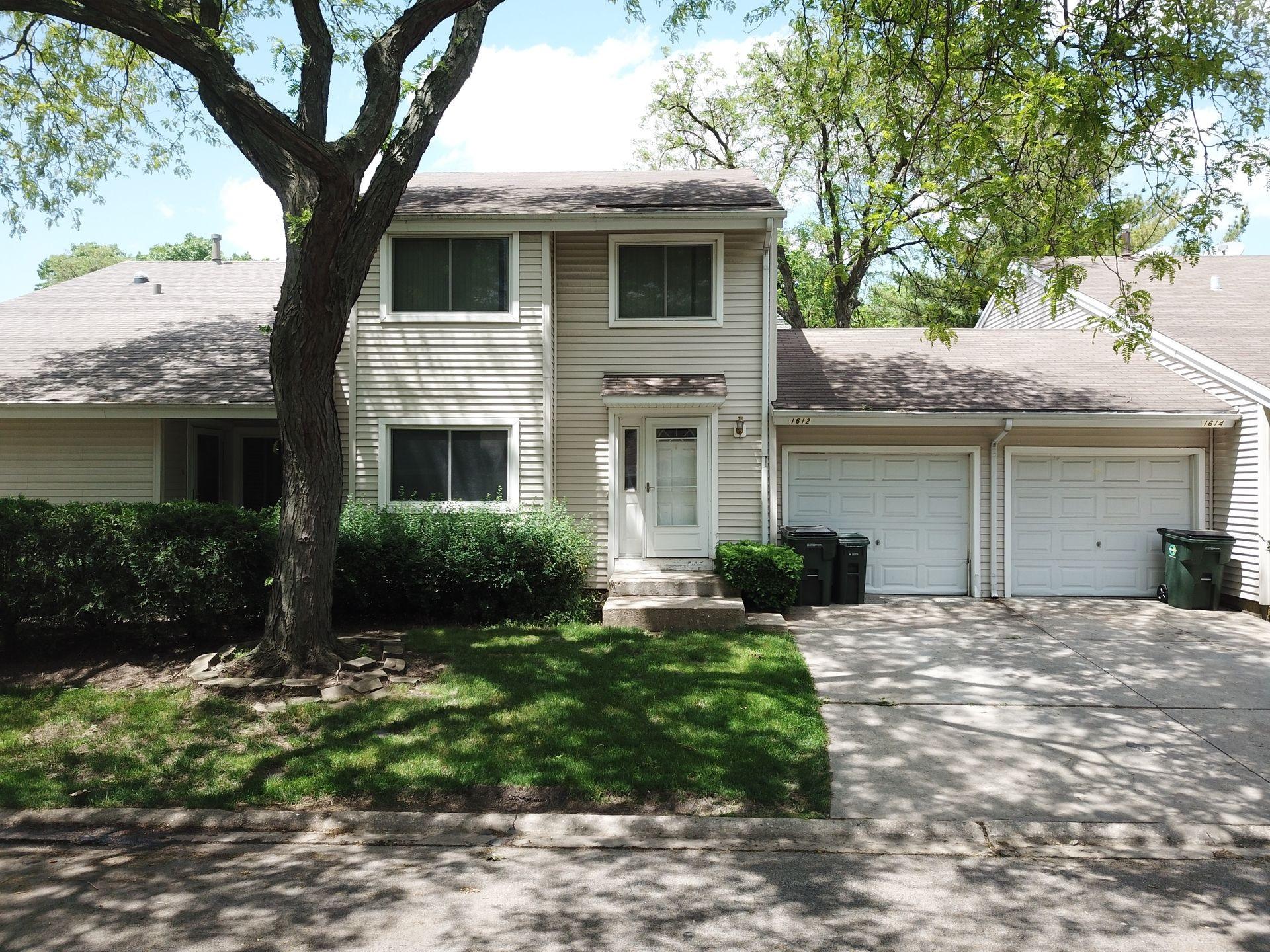 E Vermillion Ln, Palatine, IL 60074