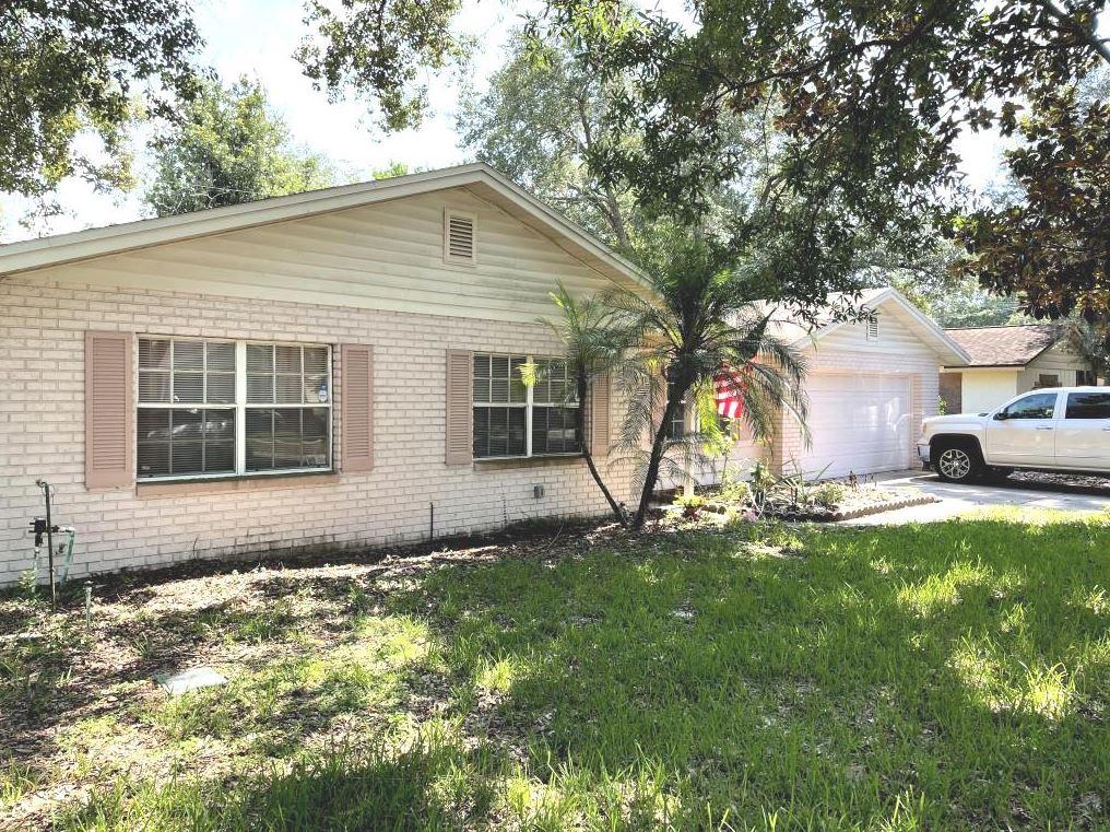 Robin Ln, Brandon, FL 33510