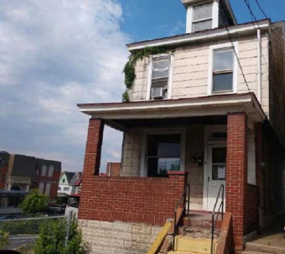 11th St, Pittsburgh, PA 15215