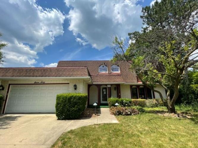 Constance Ln, Deerfield, IL 60015