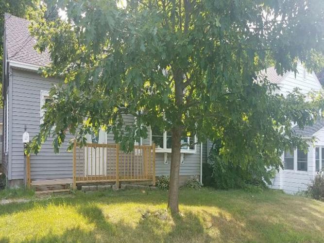 Oswego St, Liverpool, NY 13088