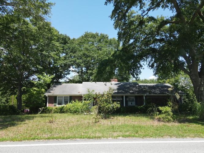 N Weston St, Fountain Inn, SC 29644
