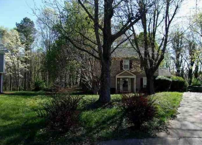 Wakeley Ct, Charlotte, NC 28208